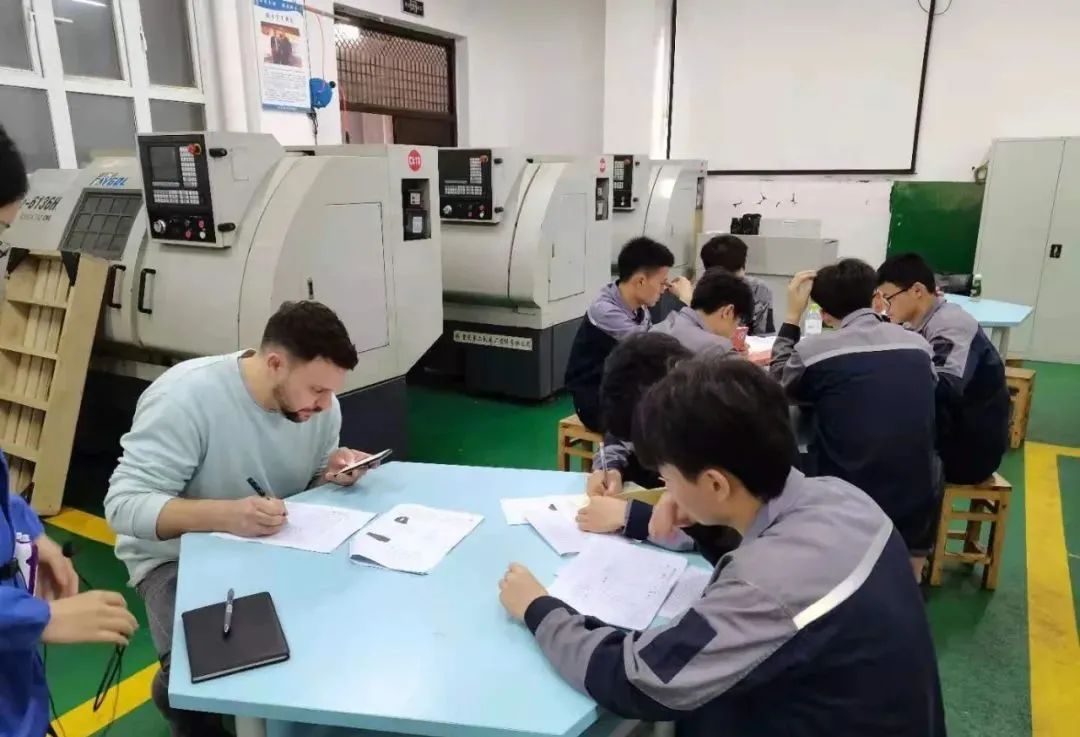 1619329696.jpg 3.jpg