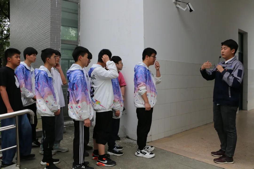 1622022182.jpg 1622022182.jpg