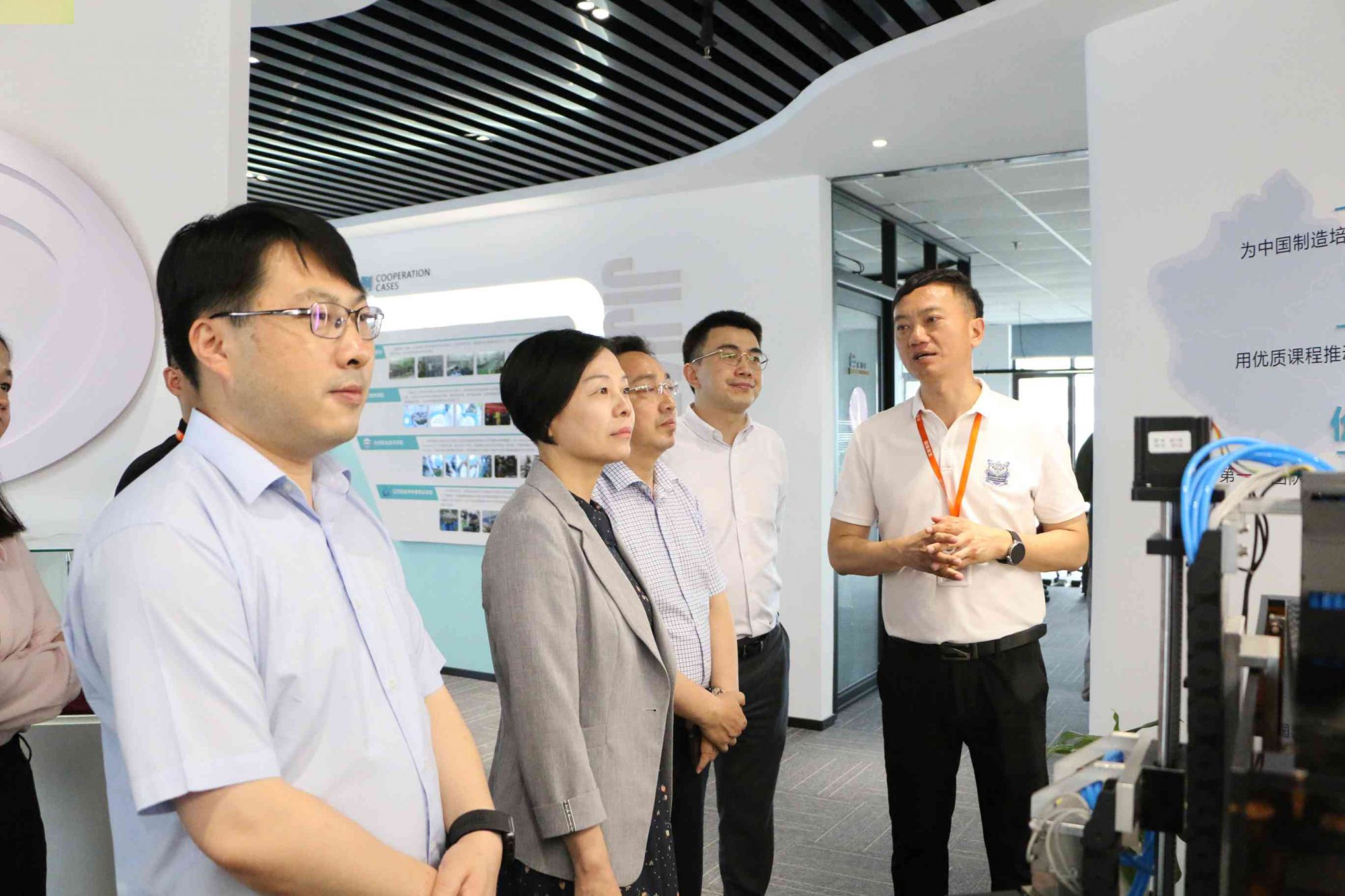 高邮市领导一行莅临我司考察交流